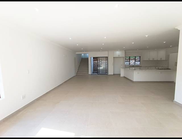 4 BEDROOM FREEHOLD TO LET IN BALLITO CENTRAL